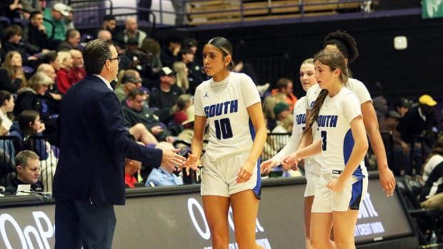 a South Medford Southridge 6A Oregon girls basketball quarterfinal 2024 Dan Brood 53